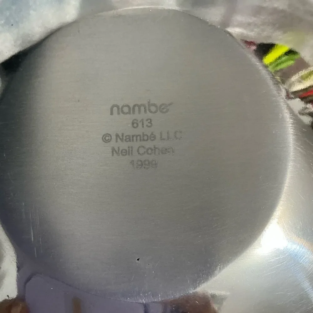 Nambé 10-inch handled bowl, designed by Neil Cohen new in box